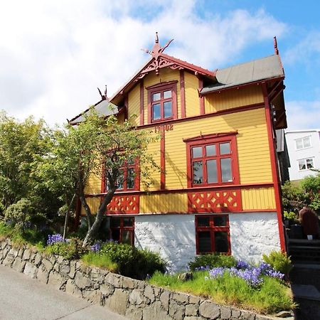 Organic, Rock And Wood Apartment Tórshavn Exterior foto